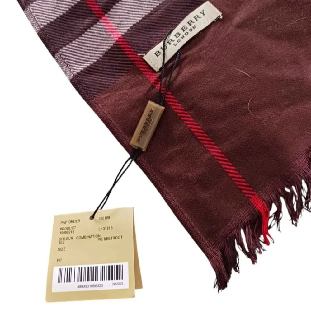 New Authentic Burberry London Beetroot Tartan Check Print Schawl /Scarf
